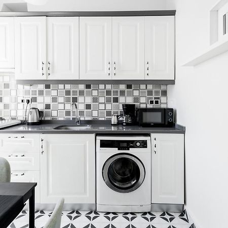شقة Modern Flat 5 Min To Galata Tower In Istiklal Ave اسطنبول المظهر الخارجي الصورة